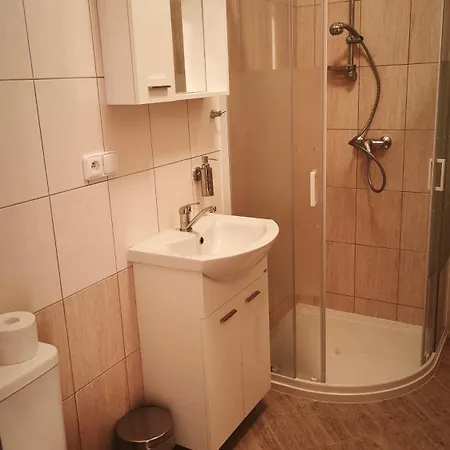 Zajezdni U Kubatu - Dukovany Pensionat Hrotovice